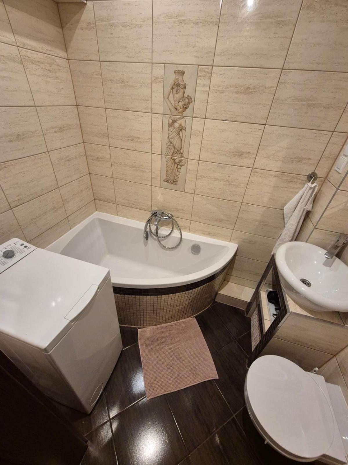 Stacja Kudowa Appartement Buitenkant foto